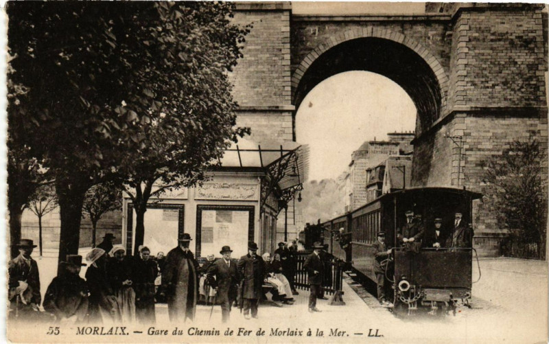 Carte postale ancienne Gare du Chemin de fer de Morlaix à la Mer à Morlaix