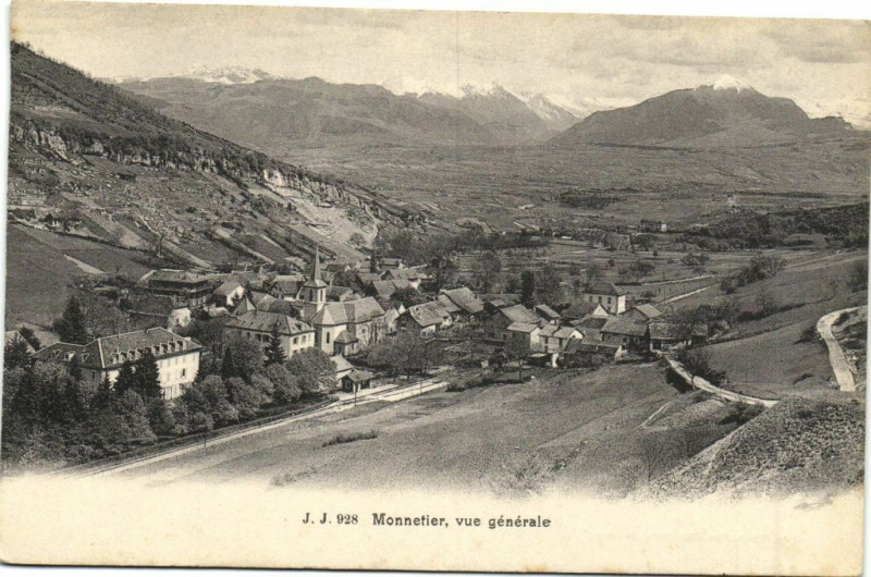 Carte postale ancienne Monnatier vue générale