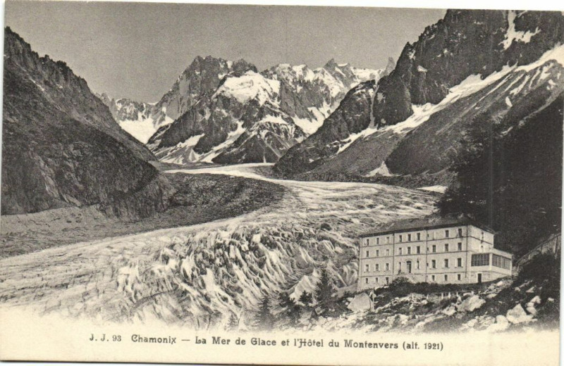 Carte postale ancienne La Mer de Glace et l'Hôtel du Montanvert (altitude 1921 mètres) à Chamonix-Mont-Blanc