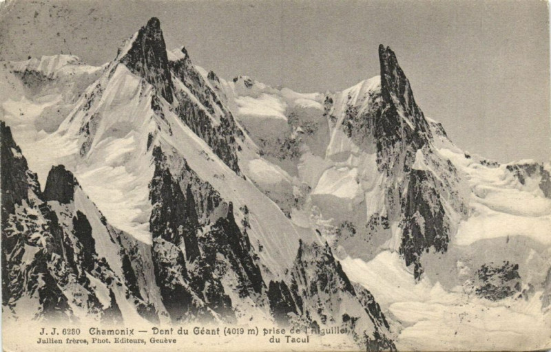Carte postale ancienne Chamonix - Dent du Geant prise de l'AIGUILLEr du Tacul