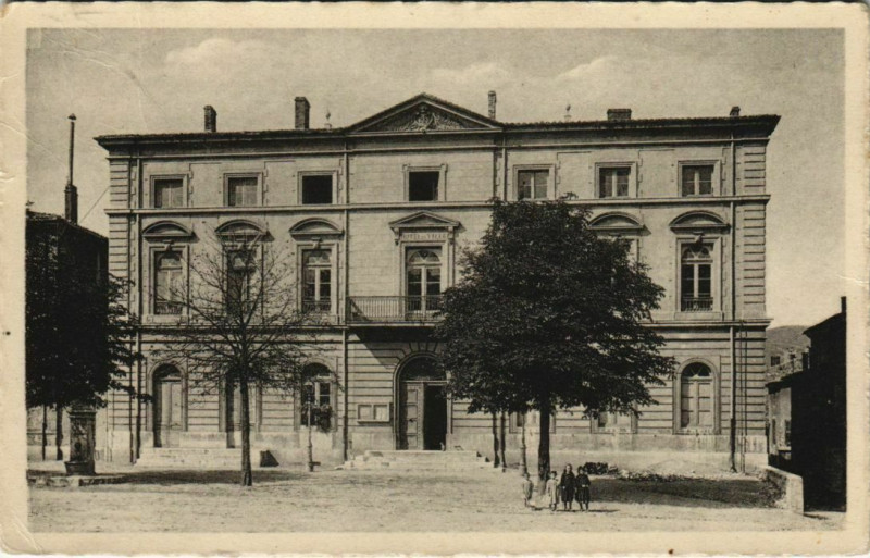 Carte postale ancienne Saint Vallier s Rhone L'Hotel de Ville France à Saint-Vallier