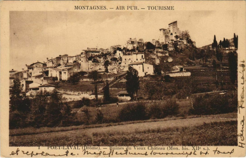 Carte postale ancienne Poet-Laval Ruines du Vieux Chateau France
