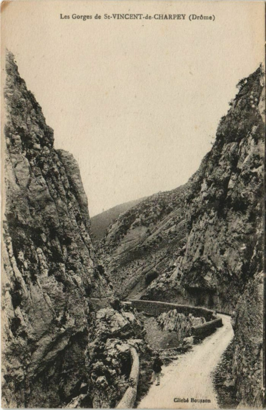 Carte postale ancienne Les Gorges de St.Vincent de Charpey France à Charpey