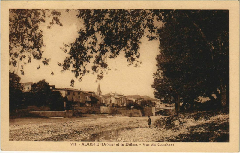 Carte postale ancienne Aouste et la Drome Vue du Couchant France