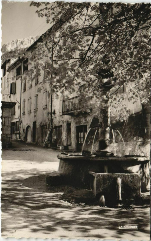 Carte postale ancienne Chatillon en Diois Place de la Mairie France