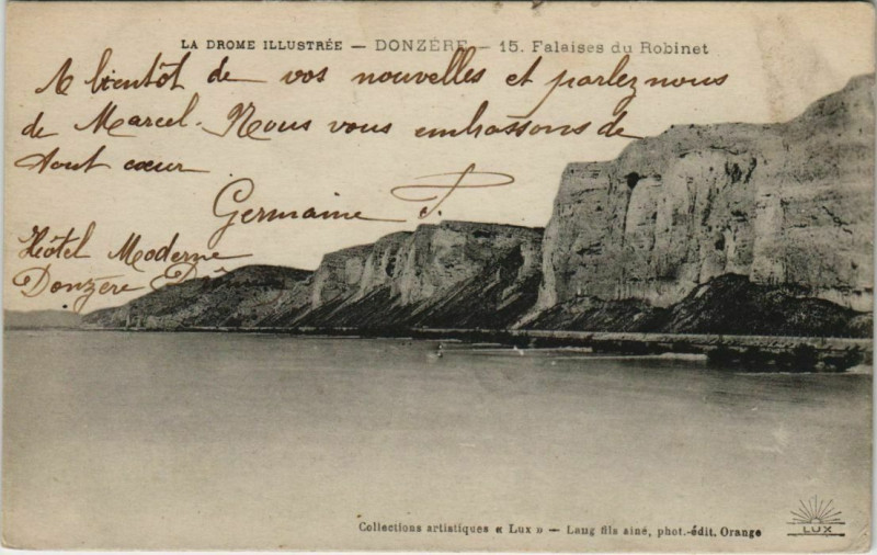 Carte postale ancienne Donzere Falaises du Robinet France à Donzère