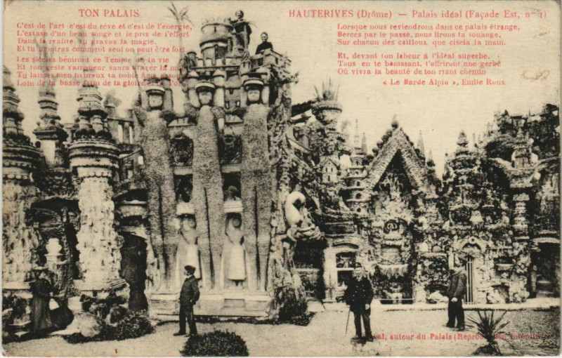 Carte postale ancienne Hauterives Le Palais Ideal France à Hauterives