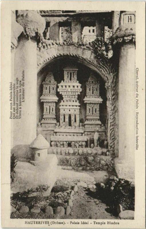 Carte postale ancienne Hauterives Le Palais Ideal ,Temple Hindou France à Hauterives