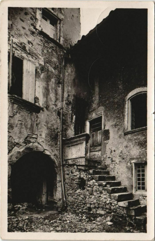 Carte postale ancienne Dieulefit Vieille Rue de la Viale France à Dieulefit