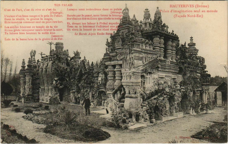 Carte postale ancienne Hauterives Palais d'imagination seul au monde France à Hauterives