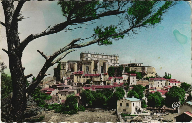 Carte postale ancienne Grignan vue generale France à Grignan