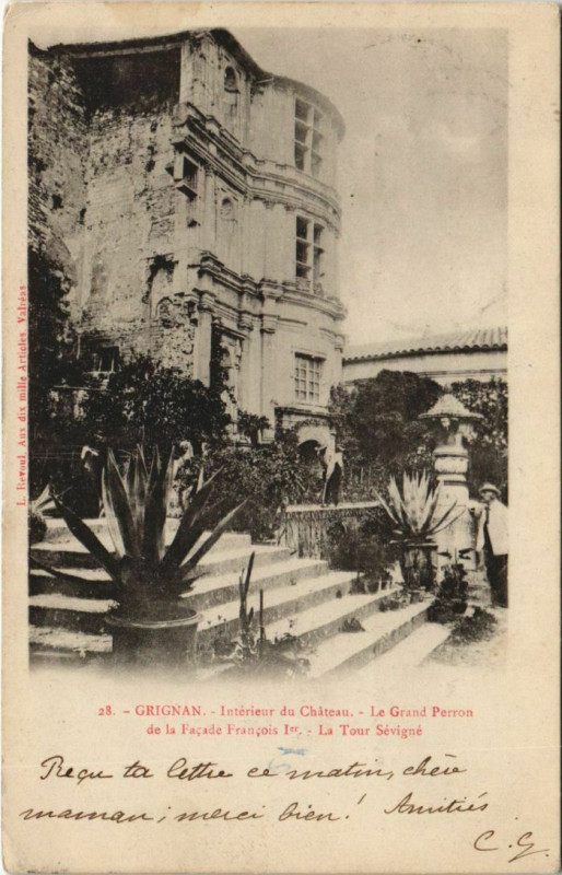 Carte postale ancienne Grignan Interieur du Chateau ,Grand Perron France à Grignan