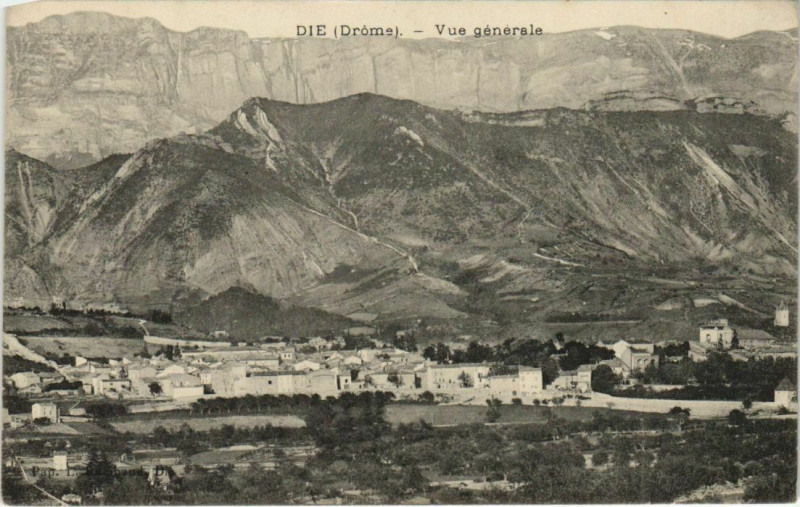 Carte postale ancienne Die vue generale France à Die