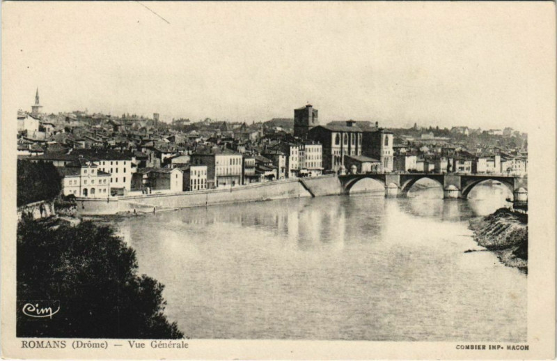 Carte postale ancienne Romans vue generale France