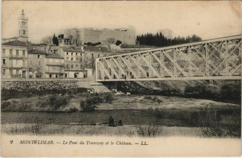 Carte postale ancienne Montelimar Jardin Public ,La Terrasse France à Montélimar