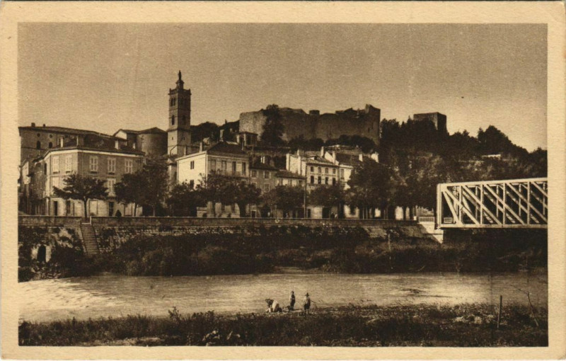 Carte postale ancienne Montelimar La Porte Saint-Martin France à Montélimar