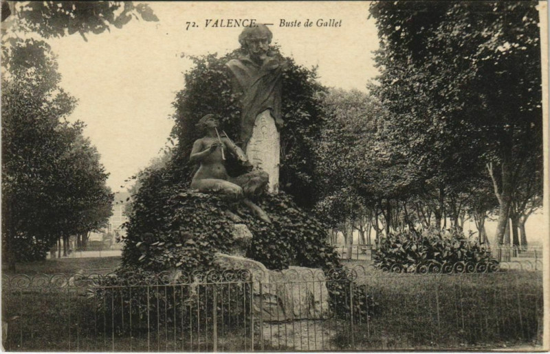 Carte postale ancienne Valence Buste de Gallet France à Valence