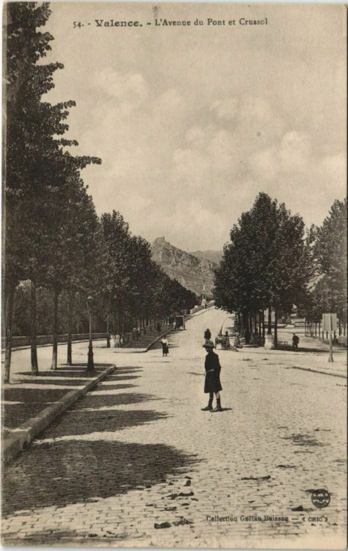 Carte postale ancienne Valence Avenue du Pont et Crussol France à Valence