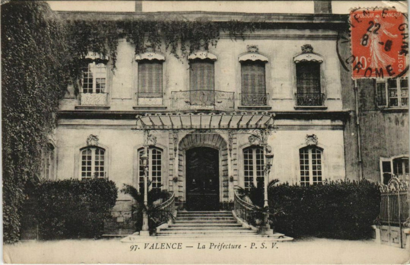 Carte postale ancienne Valence La Prefecture France à Valence