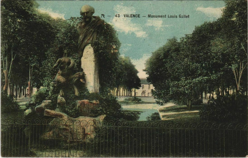 Carte postale ancienne Valence Monument Louis Gallet France à Valence