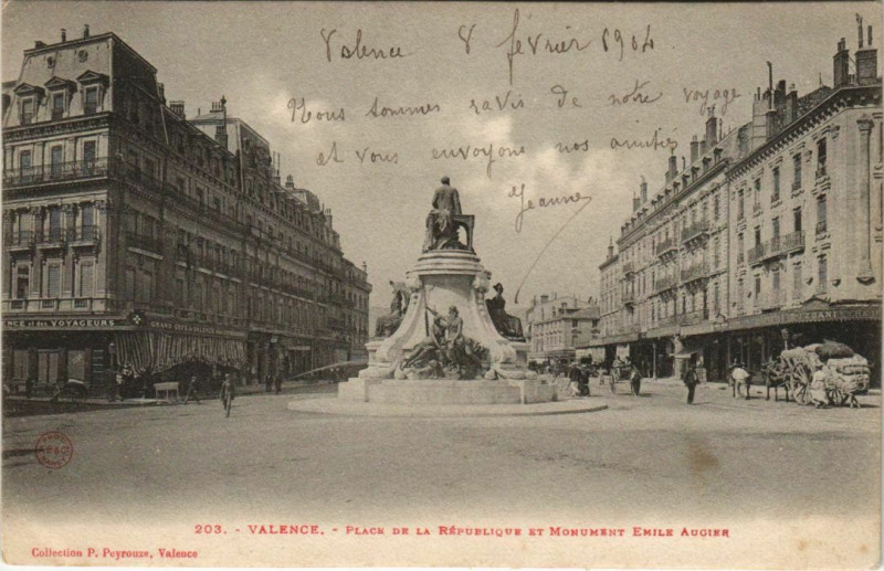 Carte postale ancienne Valence Place de la Republique et Monument Emile Augier France à Valence
