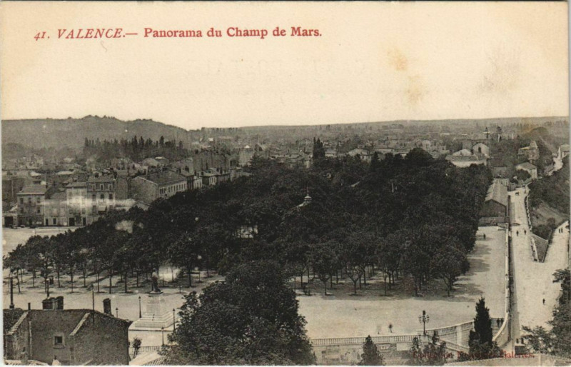 Carte postale ancienne Valence Panorama du Champ de Mars France à Valence