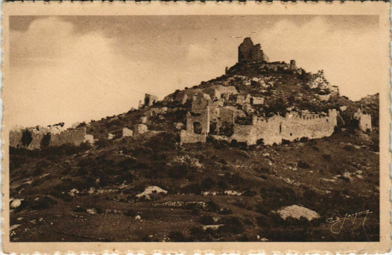 Carte postale ancienne Valence Ruines du Chateau feodal de Crussol France à Valence