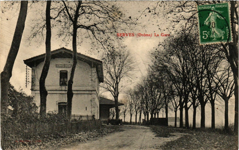 Carte postale ancienne Serves - La Gare