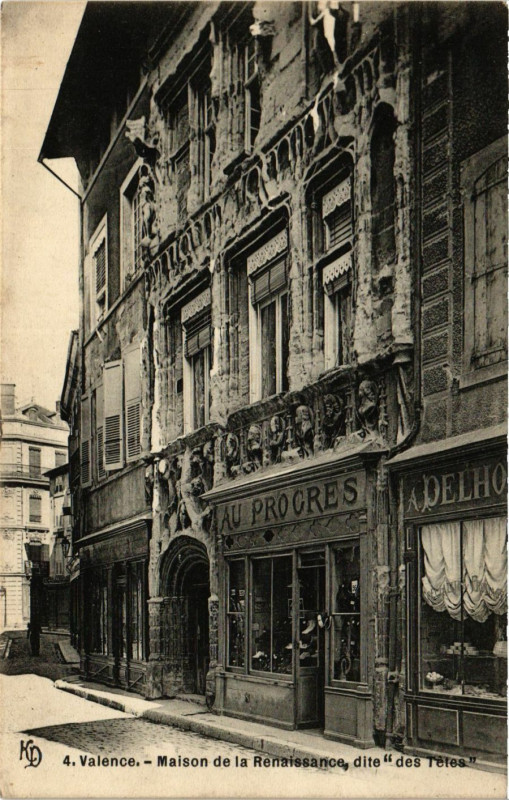 Carte postale ancienne Valence - Maison de la Renaissance à Valence