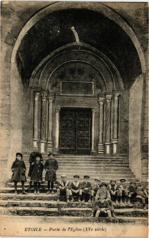Carte postale ancienne Etoile - Porte de l'Eglise