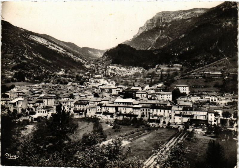 Carte postale ancienne Chatillon-en-Diois - Vue générale à Châtillon-en-Diois