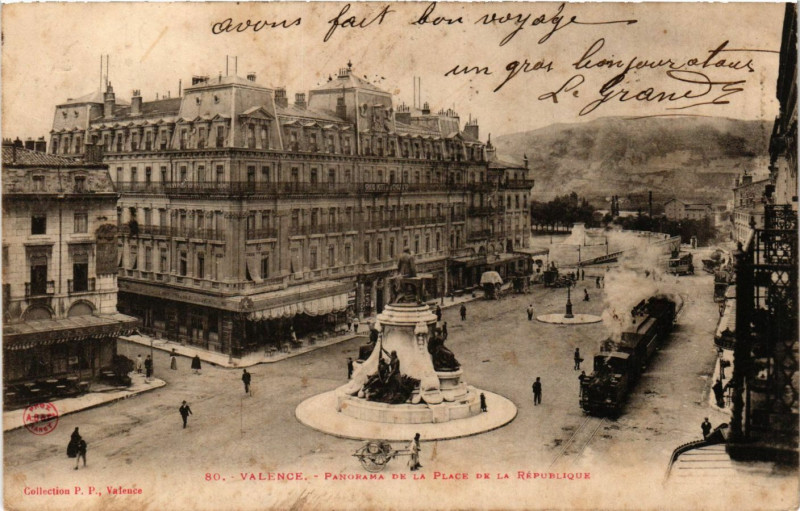 Carte postale ancienne Valence - Panorama de la Place de la Republique à Valence