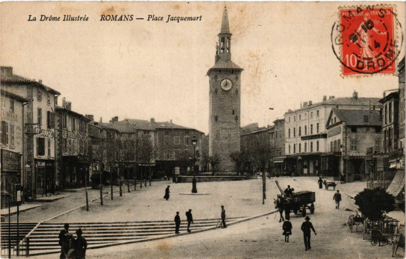 Carte postale ancienne Romans - Place Jacquemart