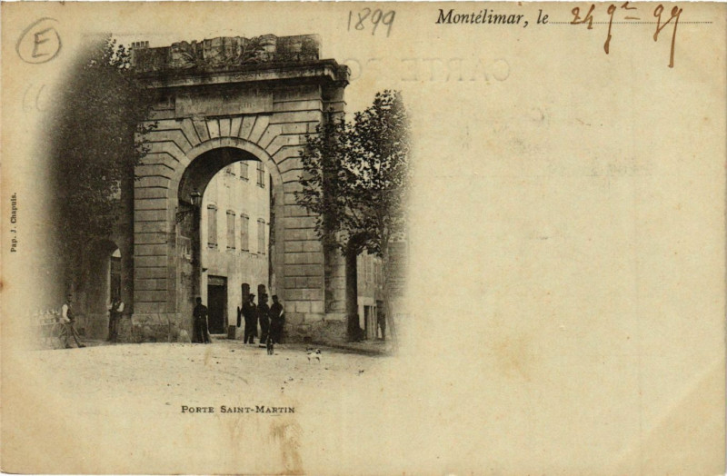 Carte postale ancienne Montelimar - Porte St-Martin à Montélimar