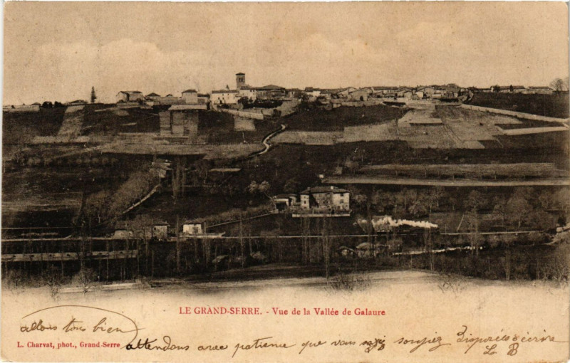 Carte postale ancienne Le Grand Serre - Vue de la Vallée de Galaure au Grand-Serre