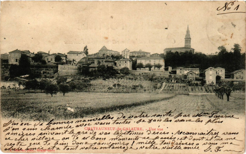 Carte postale ancienne Chateauneuf de Galaure - Une vue à Châteauneuf-de-Galaure