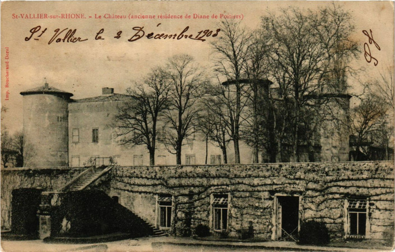 Carte postale ancienne Saint-Vallier-sur-Rhone - Le Chateau à Saint-Vallier