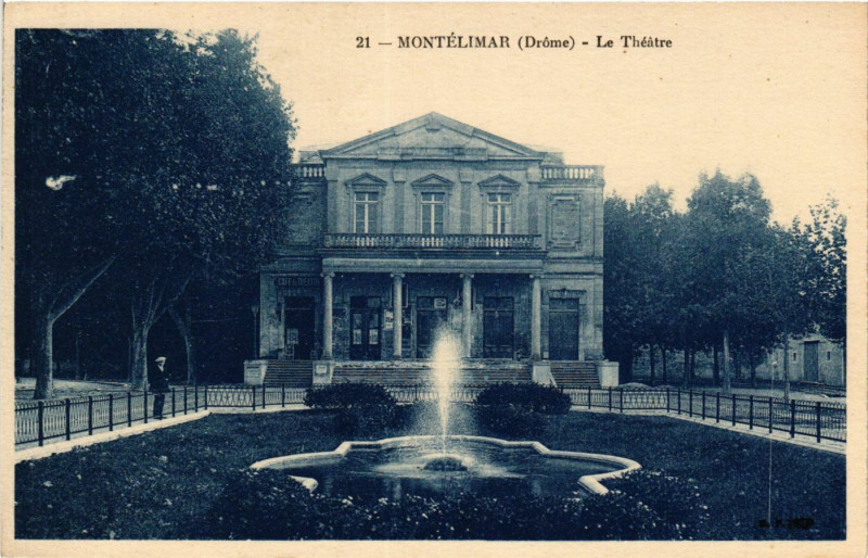 Carte postale ancienne Montelimar - Le Theatre à Montélimar