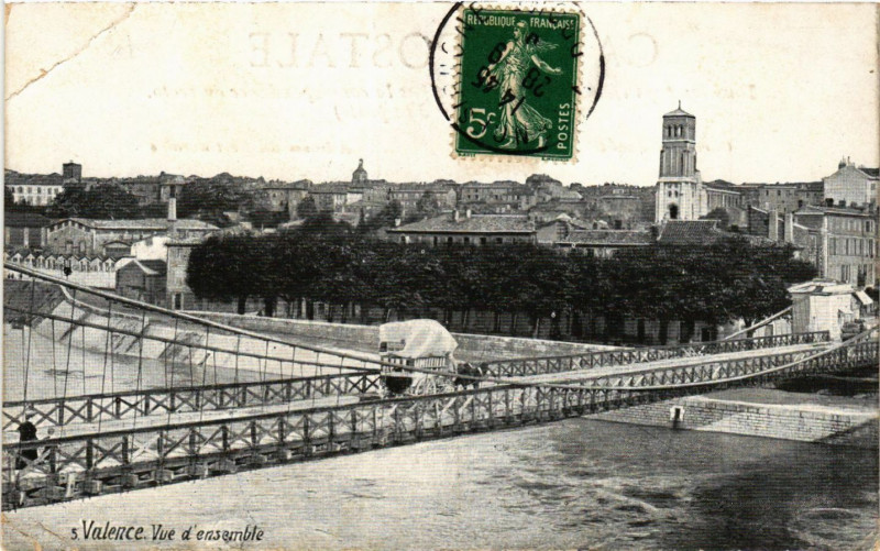 Carte postale ancienne Valence - Vue d'Ensemble à Valence