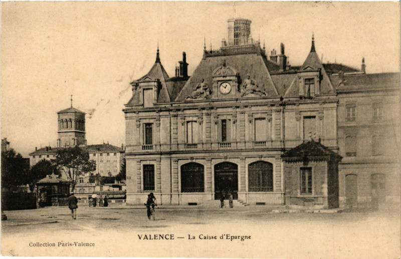 Carte postale ancienne Valence - La Caisse d'Epargne à Valence