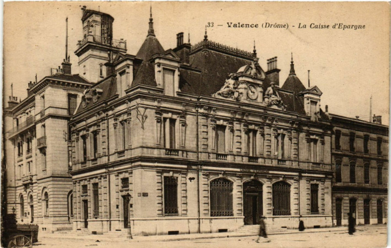 Carte postale ancienne Valence - La Caisse d'Epargne à Valence
