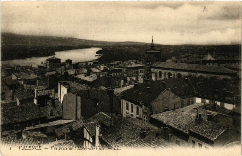 Carte postale ancienne Valence vue prise de l'Hotel de Ville à Valence
