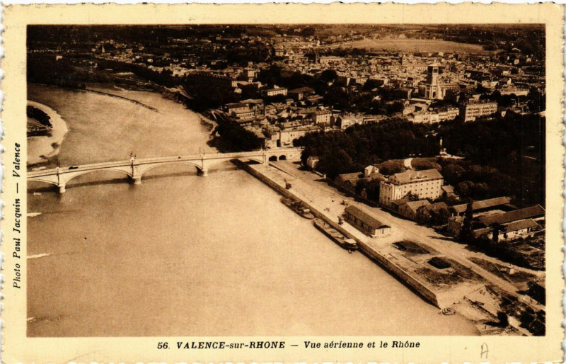 Carte postale ancienne Valence vue aerienne et le Rhone à Valence