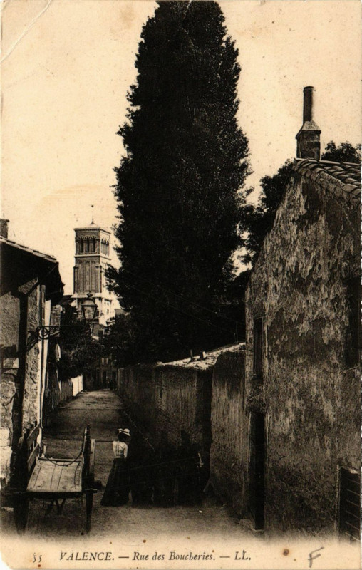 Carte postale ancienne Valence rue des Boucheries à Valence