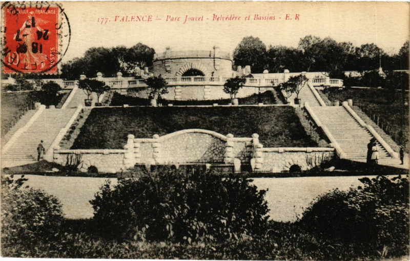 Carte postale ancienne Valence Parc Jouvet Belvedere et Bassins à Valence