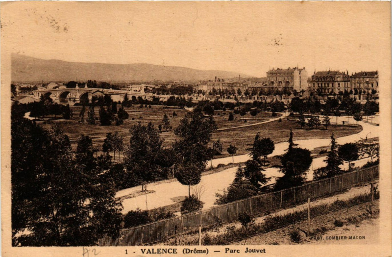 Carte postale ancienne Valence Parc Jouvet à Valence