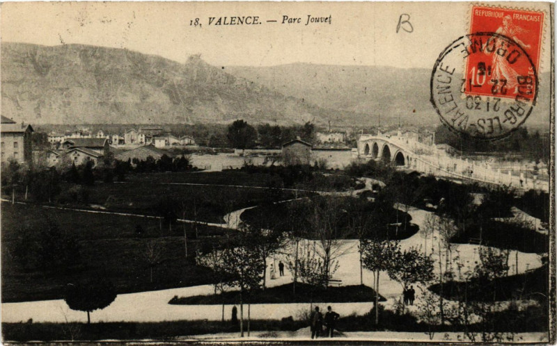 Carte postale ancienne Valence Parc Jouvet à Valence