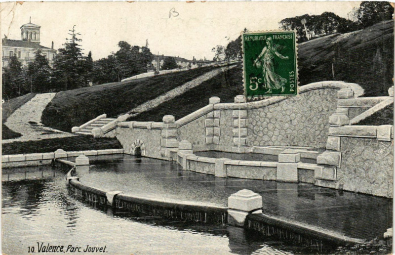 Carte postale ancienne Valence Parc Jouvet à Valence