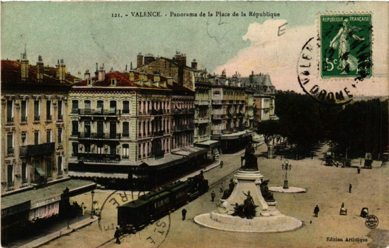 Carte postale ancienne Valence Panorama de la Place de la Republique à Valence