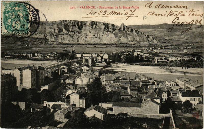 Carte postale ancienne Valence Panorama de la Basse-Ville à Valence